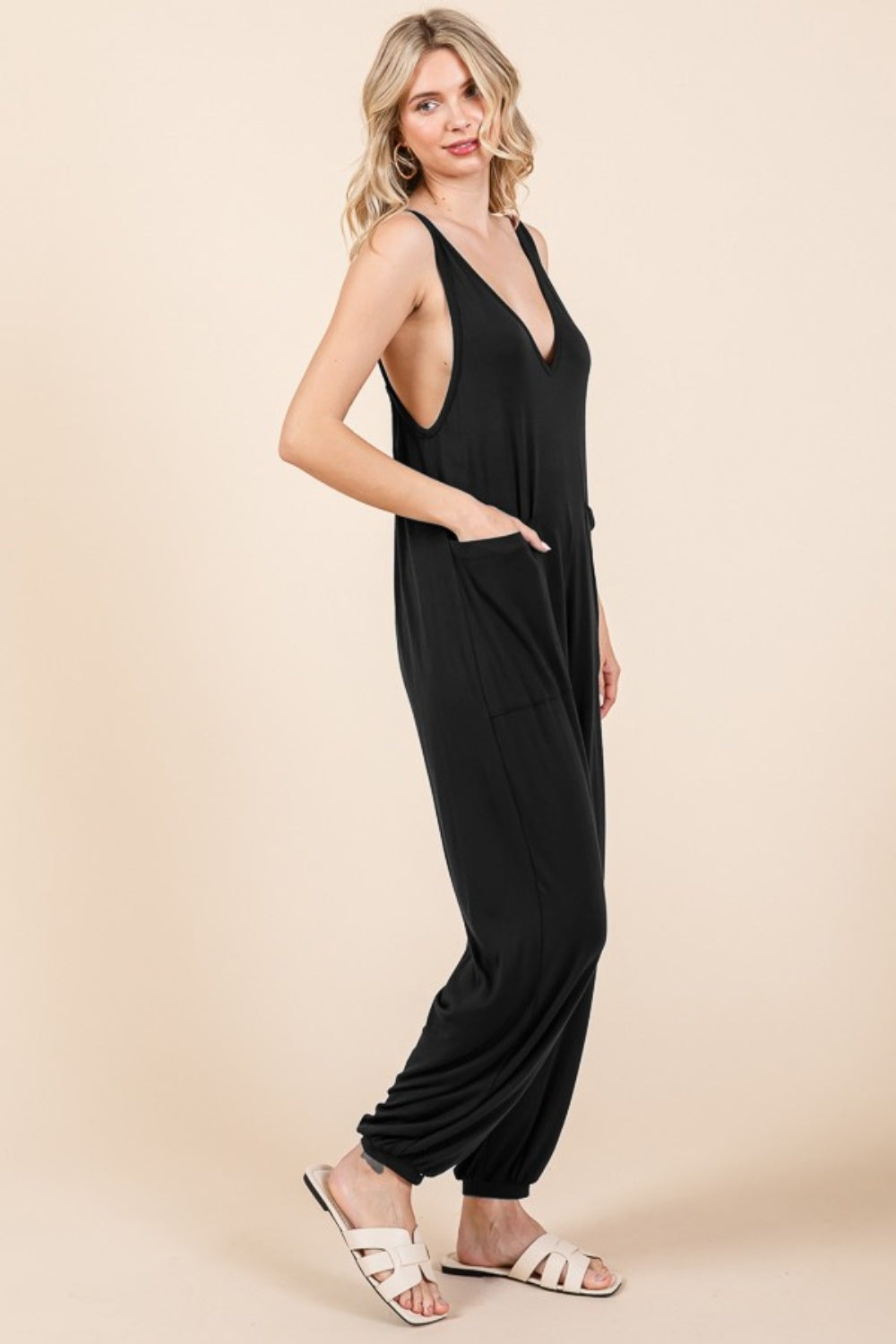 Sleeveless Jumpsuit with Pockets